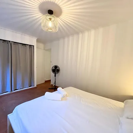 T3 Au Calme A 200m De La Mer, Exterieur Et Parking Фрежюс