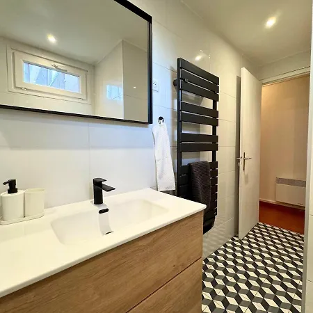 T3 Au Calme A 200m De La Mer, Exterieur Et Parking * Фрежюс